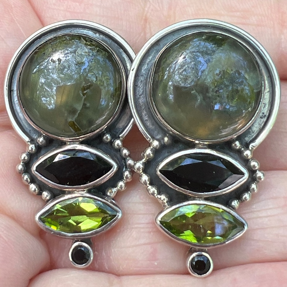 ECHO OF THE DREAMER STERLING SLVR LARGE STATEMENT EARRINGS PERIDOT PREHNITE ONYX